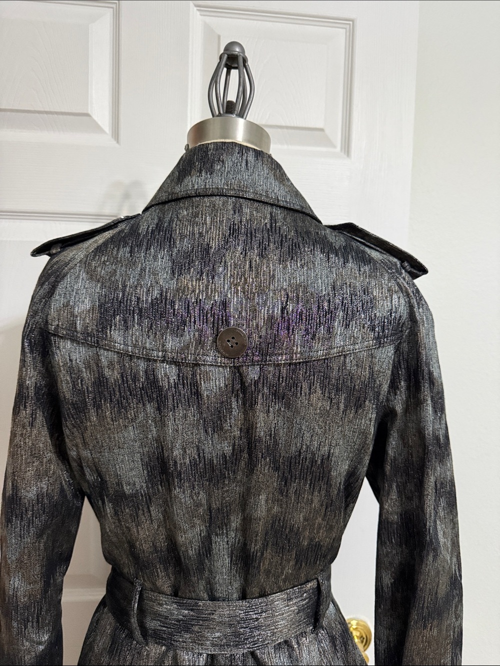 Burberry Charcoal and Black Patterned Double-Breasted Trench Coat - Picture 4 of 10
